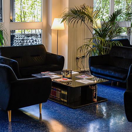 Hotel Excelsior Bari Esterno foto