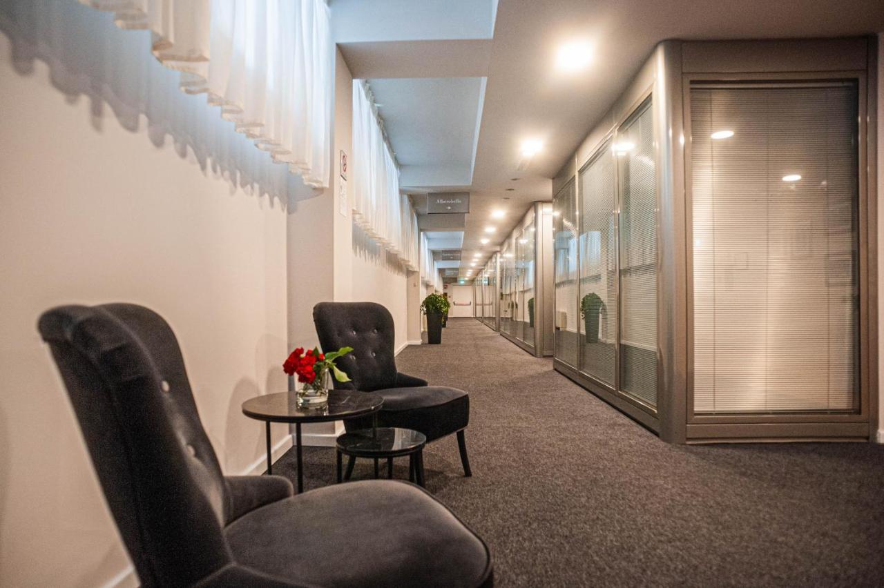 Hotel Excelsior Bari Esterno foto