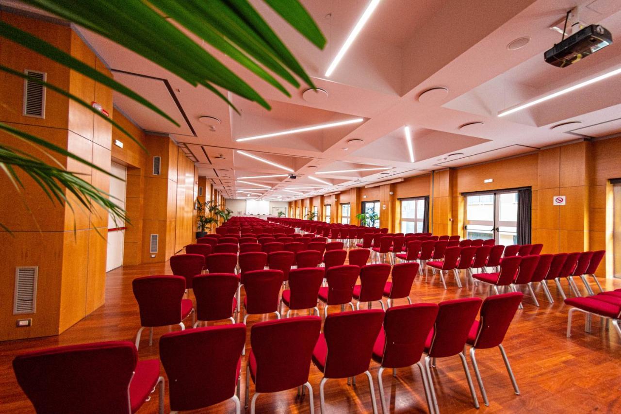 Hotel Excelsior Bari Esterno foto