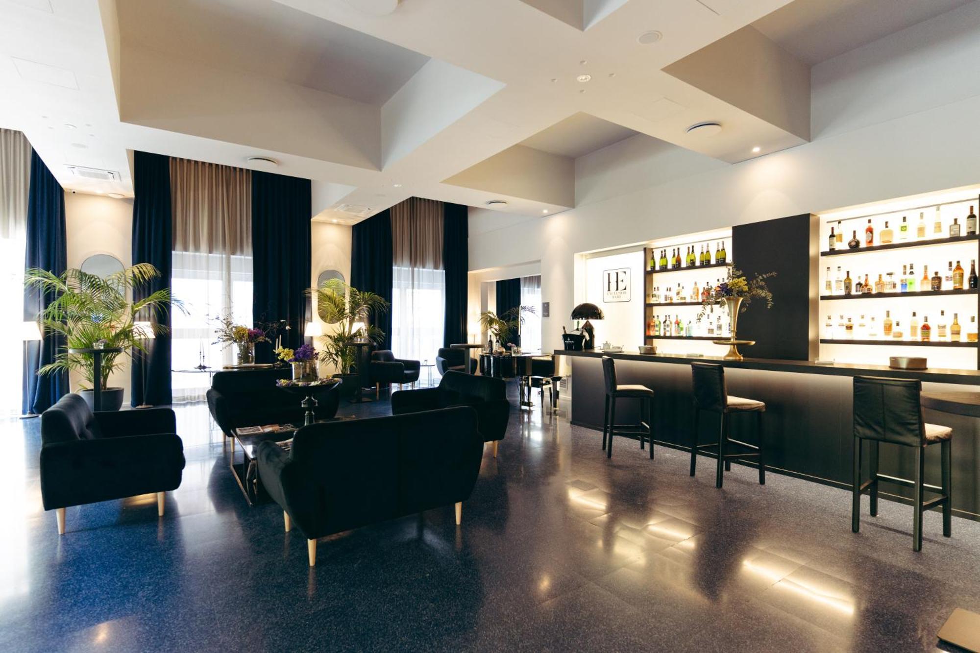 Hotel Excelsior Bari Esterno foto