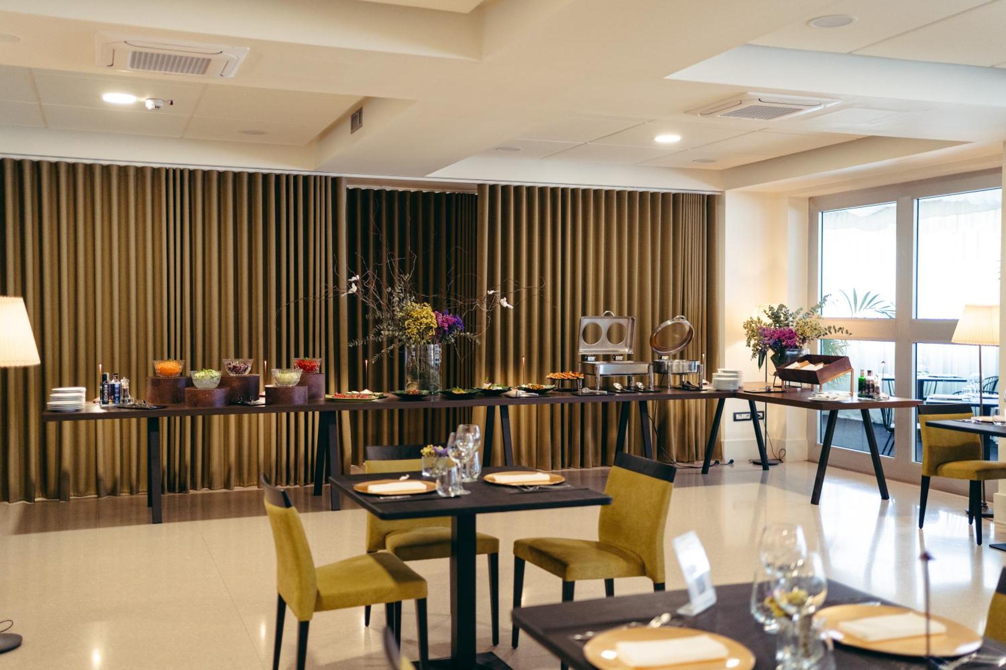 Hotel Excelsior Bari Esterno foto