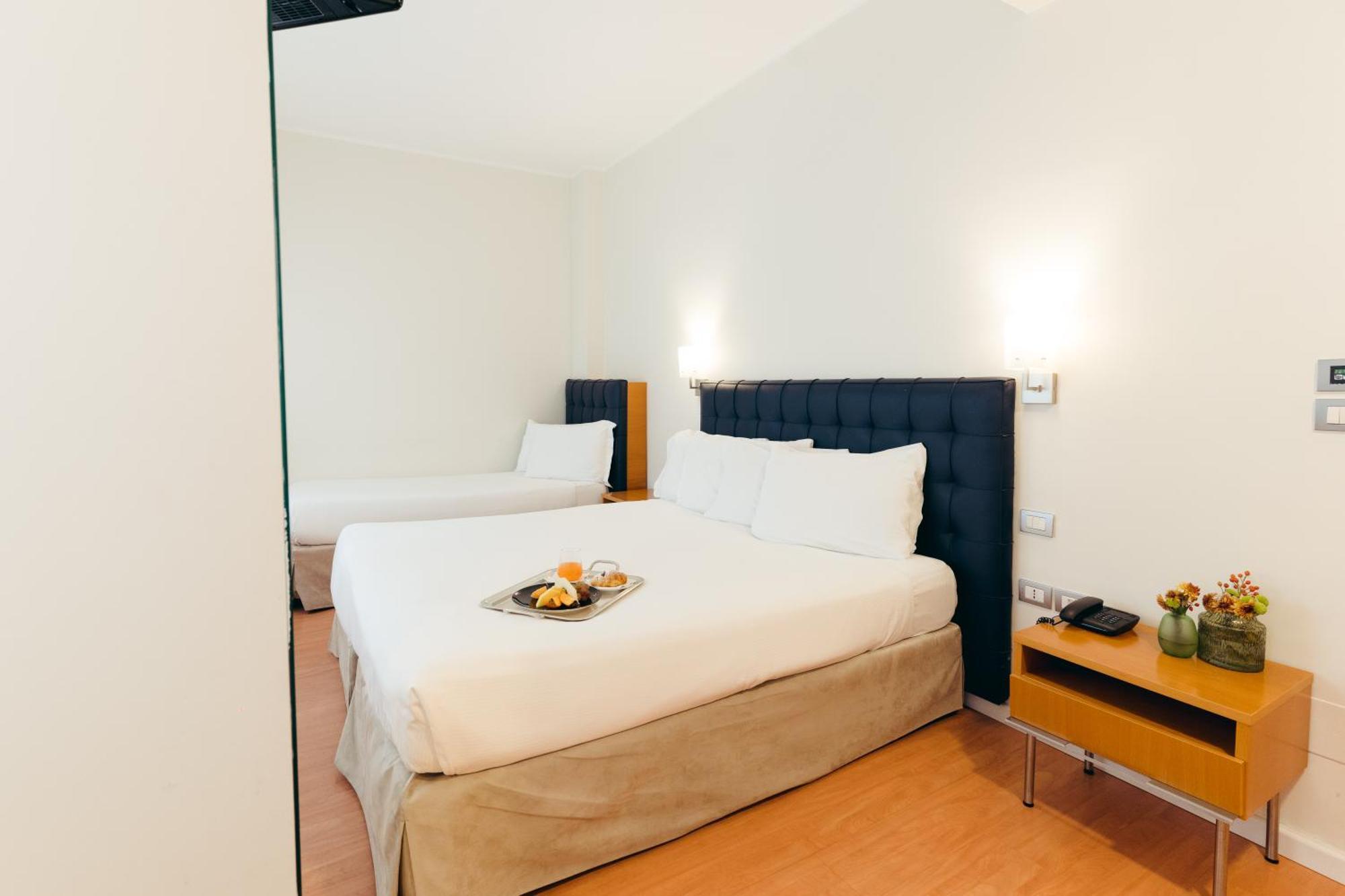 Hotel Excelsior Bari Esterno foto